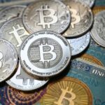 ¿Pagar por una bolsa nueva en bitcoin?  Algunas empresas en Singapur ahora aceptan pagos con criptomonedas