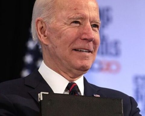 Biden se sale del guión para comprometer a Estados Unidos a defender a Taiwán en un conflicto militar