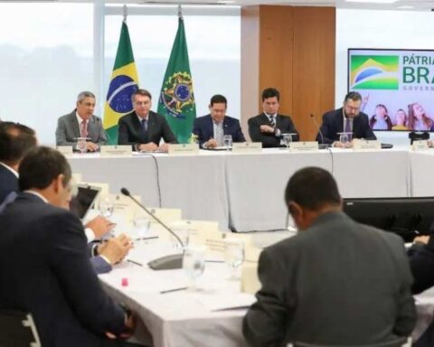 Bolsonaro también enfatizó que todos los ministros tenían