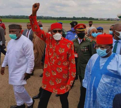 Buhari llega a Ebonyi en medio de fuertes medidas de seguridad