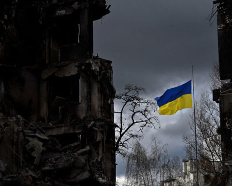 Davos regresa bajo la nube de Ucrania después de la pausa de COVID