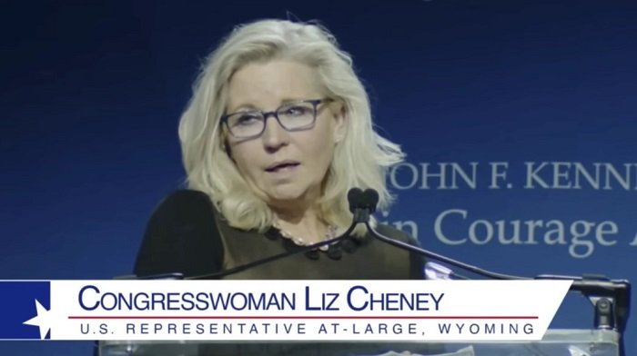 Después de presentarse para la reelección, la encuesta muestra que Liz Cheney va a la zaga por 30 puntos