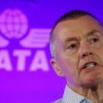 El jefe de IATA dice que los altos precios del combustible probablemente no afectarán la demanda de viajes por ahora