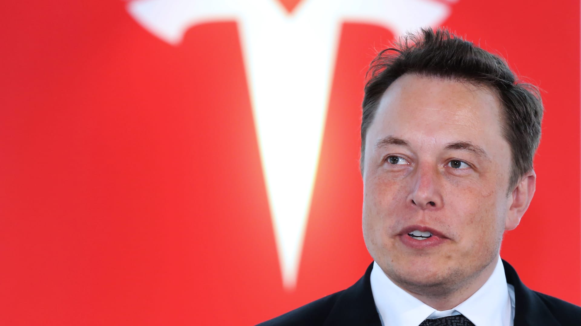 El jefe de Tesla, Elon Musk, critica a Biden y los demócratas en Twitter