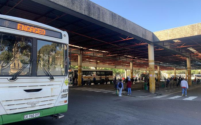 En medio de aumentos en el precio del combustible, Golden Arrows opta por no aumentar las tarifas de los autobuses por ahora