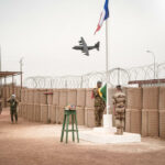 Francia dice que la decisión de Malí de abandonar los acuerdos de defensa no afectará los planes de retirada