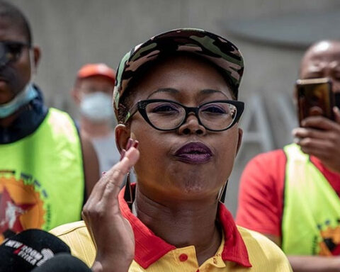 Huelga de autobuses de Tshwane cancelada mientras NUMSA resuelve disputa salarial