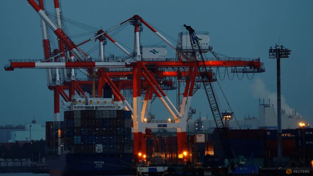 La brecha comercial de Japón se amplía a medida que aumentan los costos de importación por las presiones de la oferta