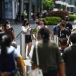 Las ventas minoristas de Singapur aumentan un 8,7% en marzo, revirtiendo la caída de febrero