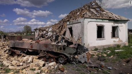 Decenas huyen para salvar sus vidas antes de la falsa votación de independencia de Rusia en Kherson