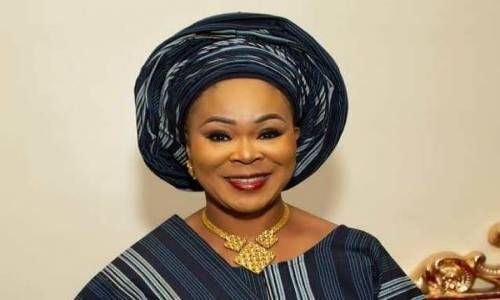Nigeria necesita una madre, así que tomaré el país como mi hija: aspirante a presidente de APC