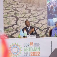 Ouattara anuncia un plan de restauración de tierras de US$2.300 millones para Côte d'Ivoire