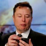 El multimillonario tecnológico australiano asume la directiva de 'regreso a la oficina' de Elon Musk