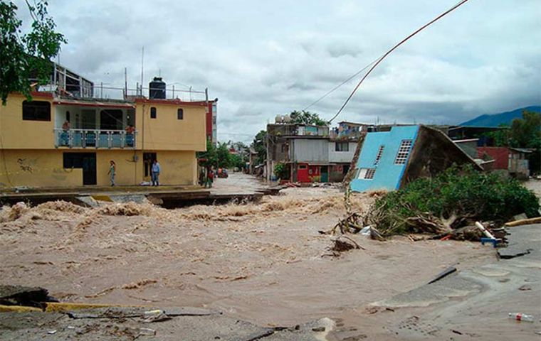 El Caribe Mexicano también se prepara para un mal tiempo