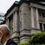 Análisis-Sr.  ¿Salir o Sr. BOJ?  Se intensificará la carrera por el puesto más alto en el banco central de Japón