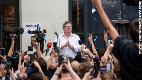 La coalición panizquierdista NUPES, encabezada por Jean-Luc Mélenchon, obtuvo 131 escaños.