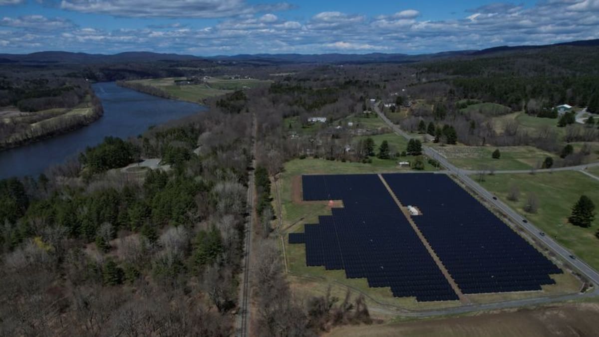 Biden renuncia a las tarifas de los paneles solares, invoca la ley de defensa, confirma la Casa Blanca