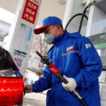 China sube precios minoristas de gasolina y diésel a nuevos máximos