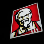 Clientes australianos de KFC cloquean enojados por el cambio de lechuga y repollo
