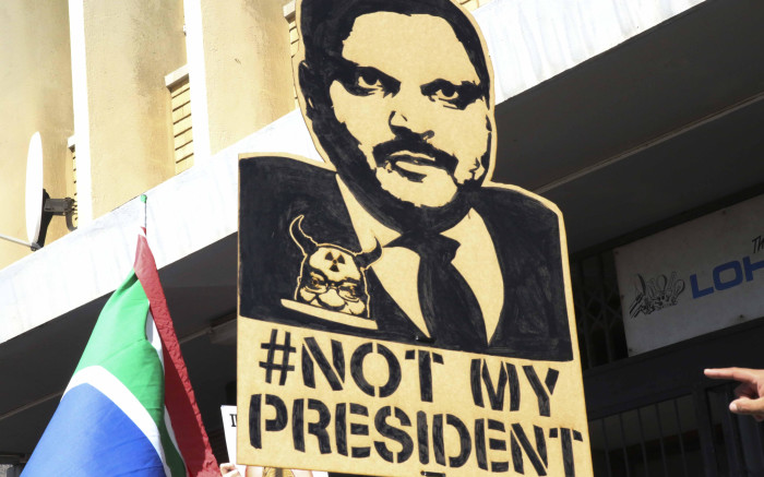 'El estado ha contratado a algunos de los principales expertos legales de SA para acelerar la extradición de Gupta'
