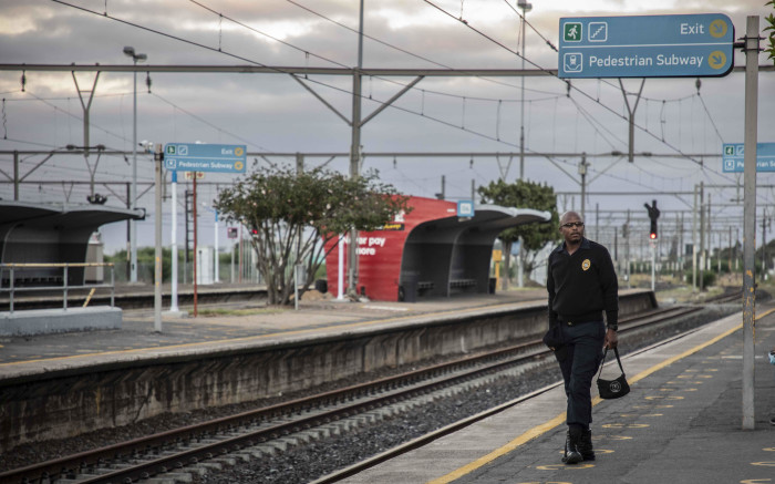 El gobierno considera que las asociaciones privadas son la solución para el sector ferroviario en apuros de SA