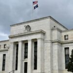 La Fed intenta enhebrar la aguja al pronosticar un aterrizaje 'suave'