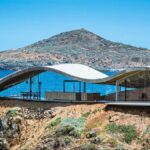 La casa costera chilena que fusiona la arquitectura con la naturaleza