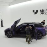 La firma de vehículos eléctricos de Baidu, Jidu, presenta el primer automóvil 'robot'