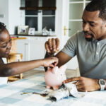 La importancia de criar una generación 'ahorradora de dinero'