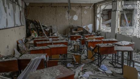 Esto es lo que la 'rusificación'  del sistema educativo de Ucrania se parece a las áreas ocupadas