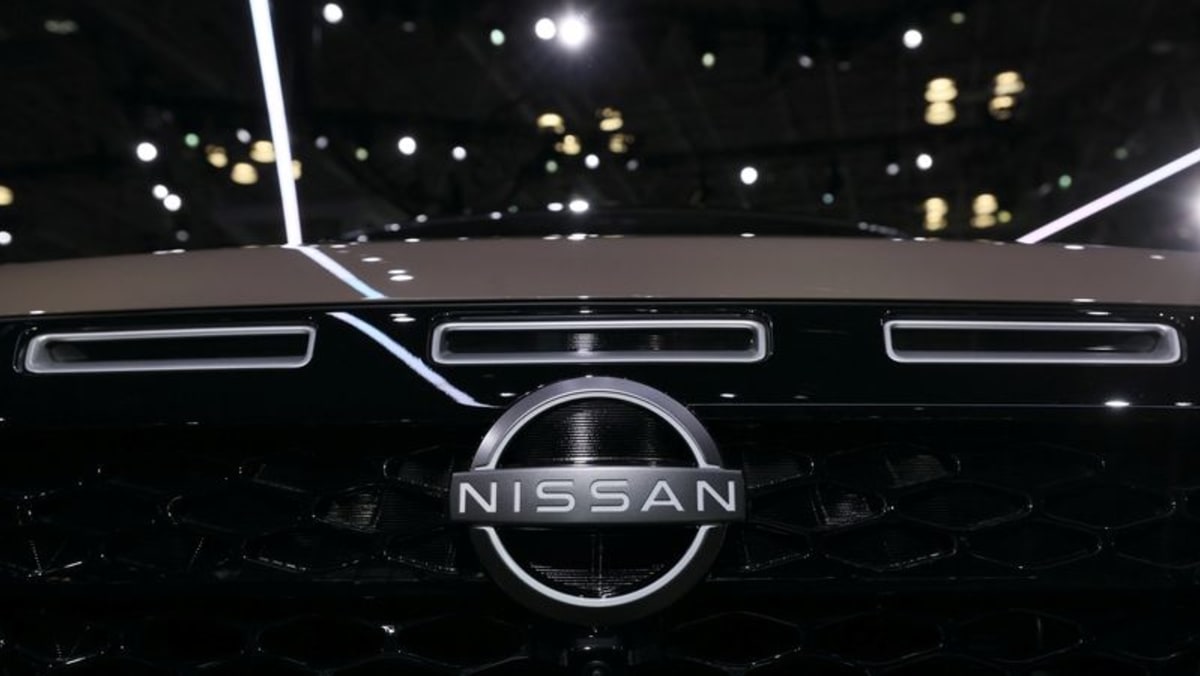 Nissan llama a revisión más de 300,000 SUV en EE. UU. por apertura repentina del capó