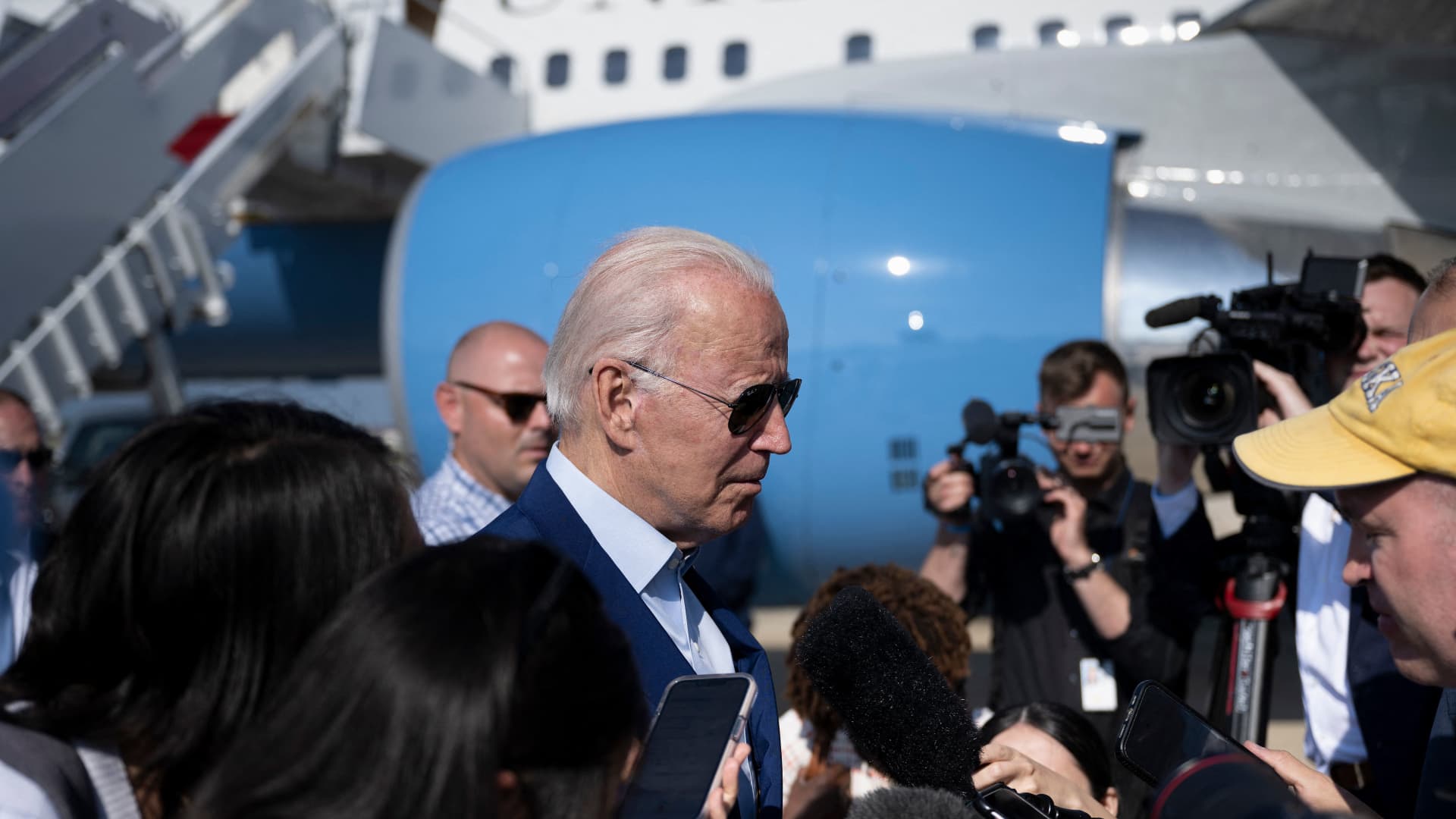 Biden dice que espera hablar con Xi de China en 10 días