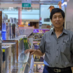 Conozca al hombre detrás de Poh Kim Video, el último minorista de DVD de Singapur: "Muchas personas se dieron por vencidas, pero yo persistí"