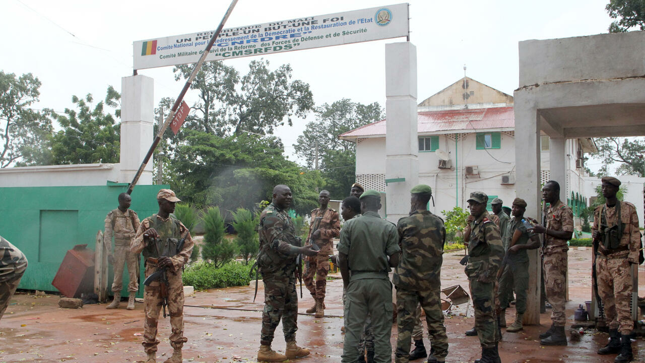 El ejército de Mali dice que la redada cerca de la capital fue un ataque 'suicida' yihadista
