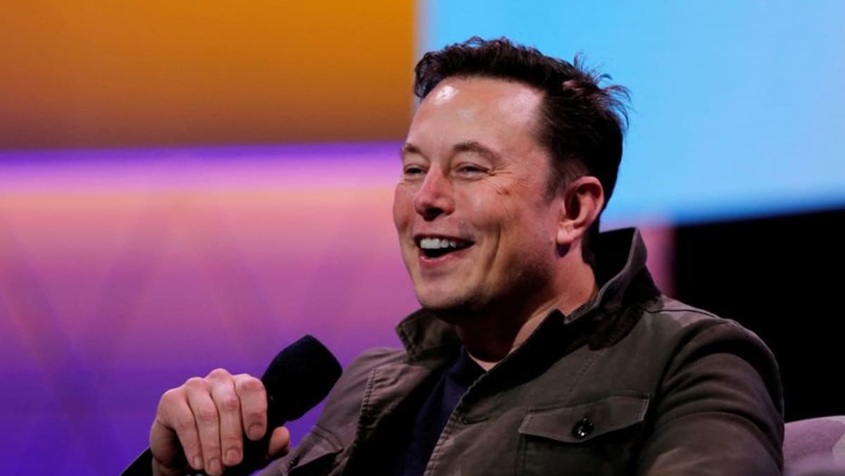 Elon Musk se roba el show en la tranquila conferencia de magnates de Sun Valley