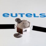 Eutelsat de Francia cierra acuerdo para operador satelital británico OneWeb: fuentes