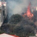 El fuego ha amenazado las zonas residenciales.