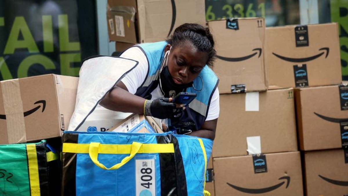 Las ventas en línea en EE. UU. Durante el Prime Day de Amazon saltan a $ 12 mil millones: informe