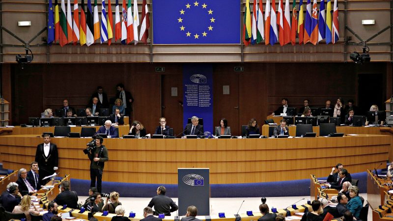 Los eurodiputados buscan ampliar la financiación de los partidos políticos más allá de la UE