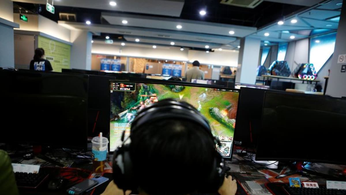 Los ingresos de los videojuegos chinos disminuyen por primera vez en medio de la represión