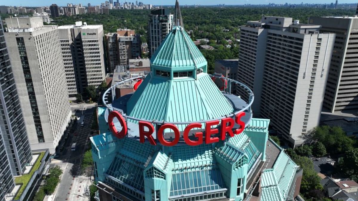 Rogers invertirá 10.000 millones de dólares canadienses en IA, pruebas después de una interrupción masiva