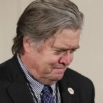 Steve Bannon pierde masivamente en la corte cuando el juez Trump se niega a retrasar su juicio