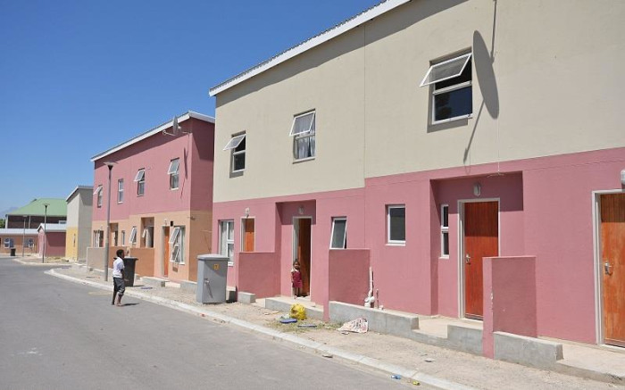 CoCT entrega 23 viviendas a beneficiarios