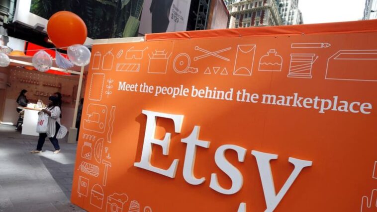 El mercado en línea Etsy dice que los vendedores estadounidenses deben verificar las cuentas bancarias