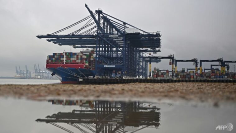 El puerto de contenedores más activo del Reino Unido se prepara para una huelga de 8 días