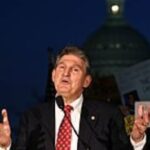 El senador Joe Manchin jura que la 'Ley de Reducción de la Inflación' no aumentará los impuestos a los estadounidenses a pesar de todas las señales de que lo hará