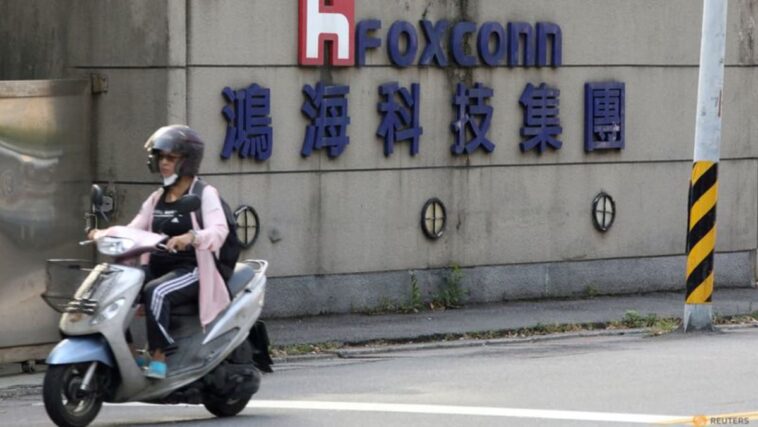 Foxconn, proveedor de Apple, invertirá 300 millones de dólares más en el norte de Vietnam: medios