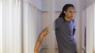 La estrella de la WNBA Brittney Griner sentenciada a nueve años de prisión por un tribunal ruso