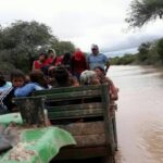 Se han enviado suministros de alimentos a los residentes locales para evitar los recursos del río.