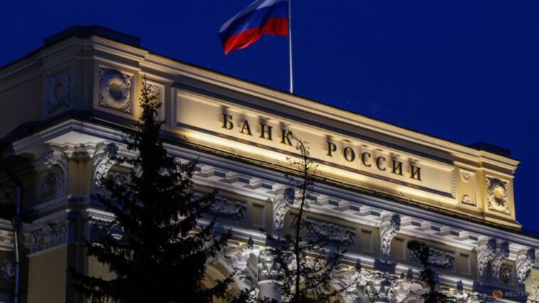 Rusia podría comprar yuanes, rupias y liras turcas para fondo de emergencia: banco central